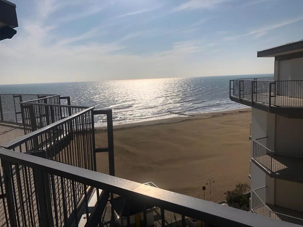 Vista Mare, Centrale - Centro Commerciale Lido di Jesolo Apartment