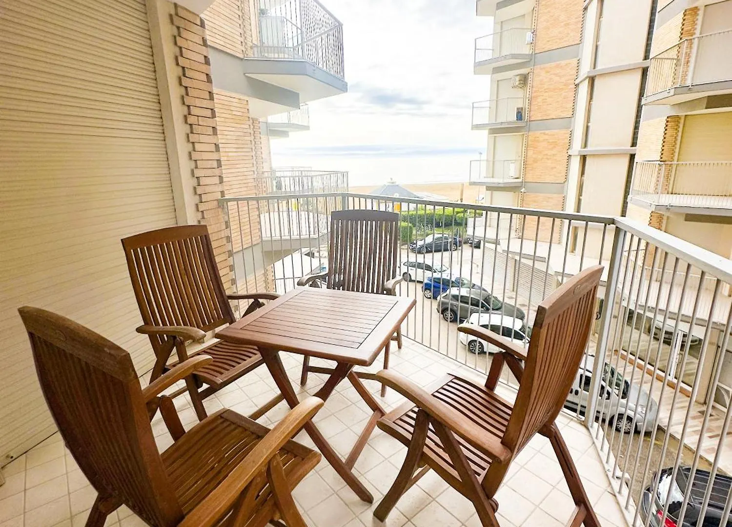 Vista Mare, Centrale - Centro Commerciale Lido di Jesolo Italy